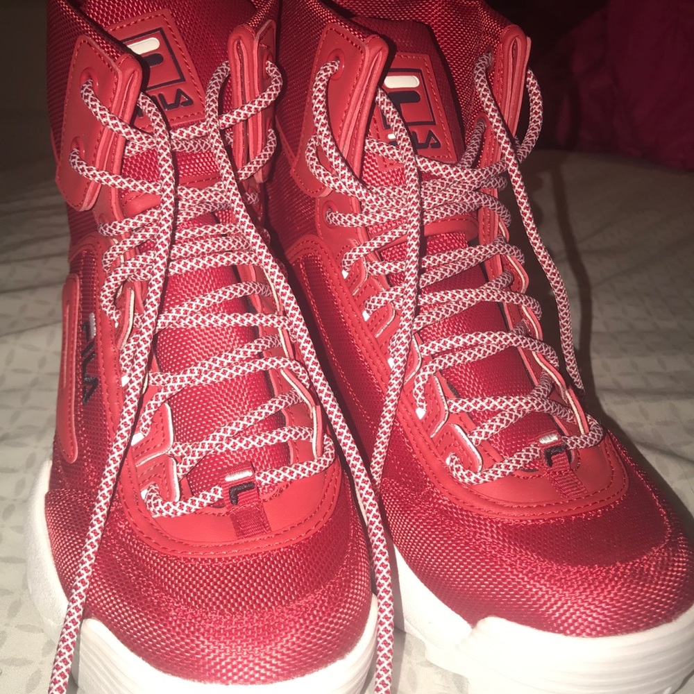 Fila disruptor boots